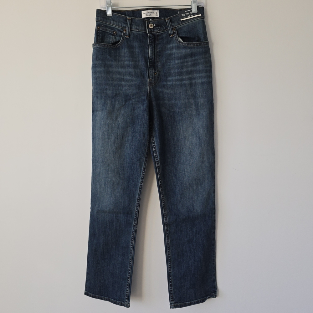 Abercrombie & Fitch 90s Straight Jeans Ultra High Rise Women 28 Mid Wash NWT
